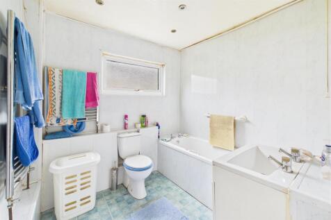 26 Beach Avenue, Severn Beach, Bristol BS35 4PB | 