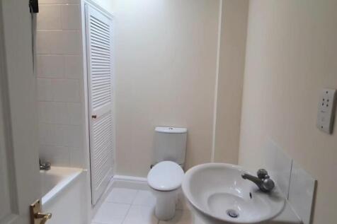 Bathroom.jpg