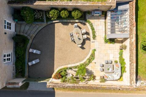3-4 Fountain Court, Ufford