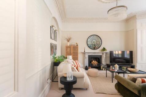 F26ORCN - Living Room F.jpg
