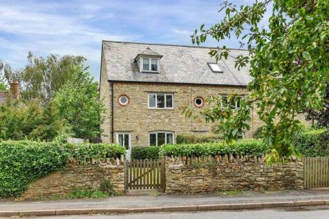 Market Harborough, LE16 - property photo