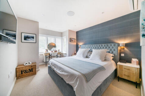 1304413-9-6843306...