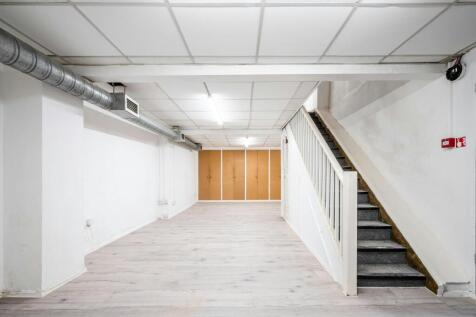 Cambridge Heath Rd 493  13.jpg