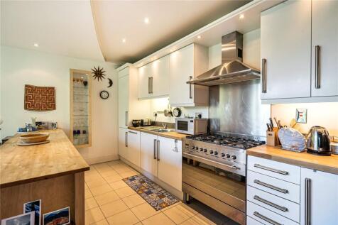 Reception/Kitchen