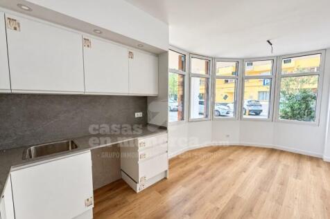 Brand new ground floor flat in Mahon
