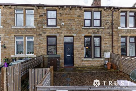 Batley, WF17 - property photo