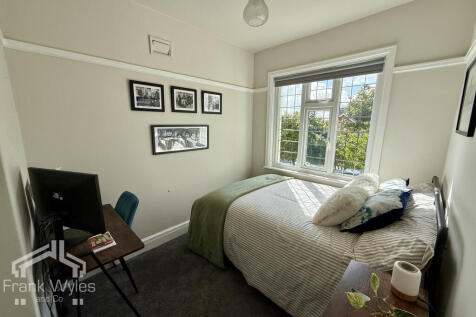 20250911_111627143_iOS