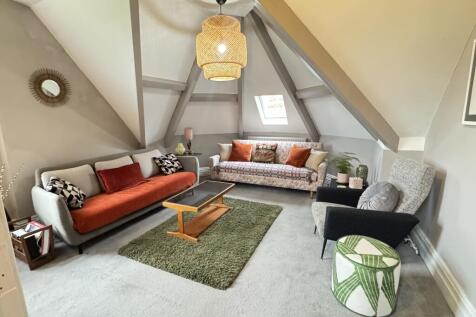 2 Irlam Road, Urmston, M41 photo 2