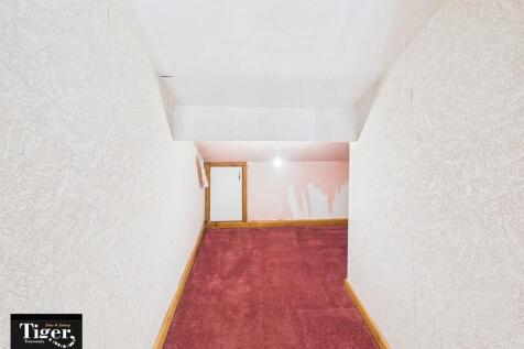 CAM02176G0-PR0762...