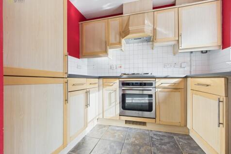 CAM03830G0-PR0222...