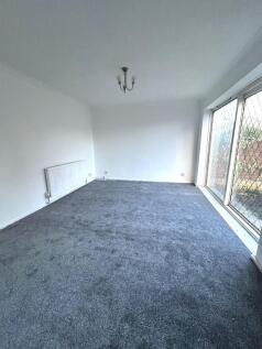 Evesham Road, Alkrington - EPC - D, Manchester photo 3