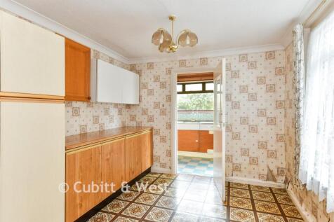 Kitchen/ Breakfast Room