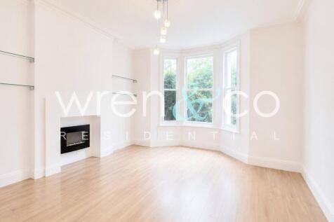 2 bedroom ground floor flat in queens park