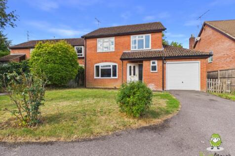EweMove Estate Agents Basingstoke - 67 Cowslip Ban