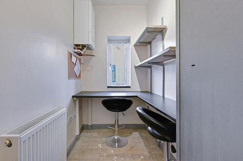 Single Bedroom/Office
