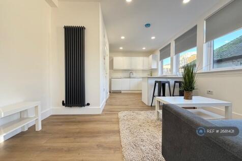1 Bed Flat - Furnished
