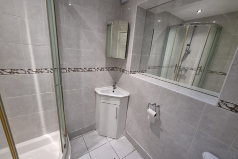 2 Offa Drive, Kenilworth photo 4