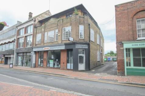 1-bed flat on High Street, Sittingbourne, Kent, ME10 4AY, £950/mo