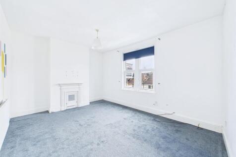 5 - three-storey period terraced house.jpg