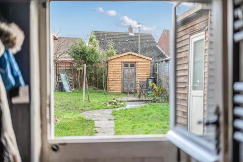 Stable door to rear garden
