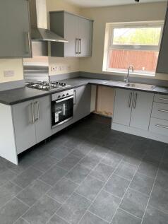 26 Dean Lane, Manchester, Greater Manchester, M40 3AU photo 3
