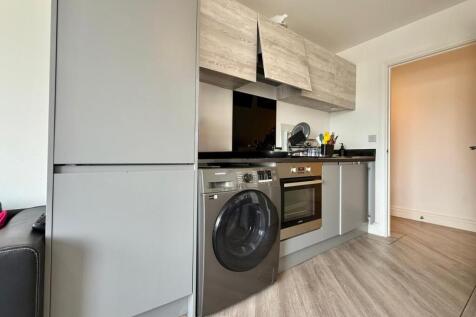 Purbeck Gate 311-313, Wimborne Road, Poole, Dorset, BH15 photo 3