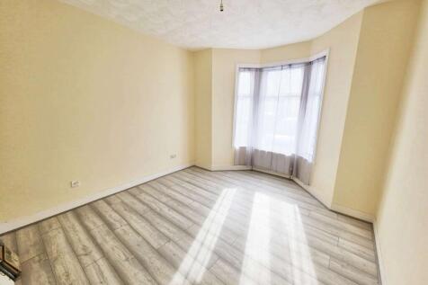 Vale Road, Forest Gate, Newham, London photo 3
