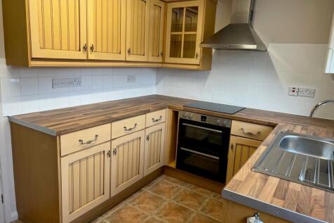 Finch Close , Woodville photo 3