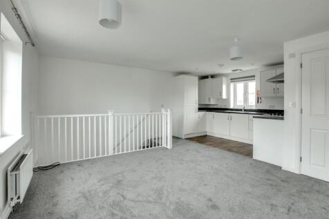Seaview Avenue, Peacehaven photo 3