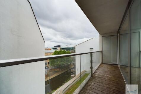 CAM03394G0-PR0145...