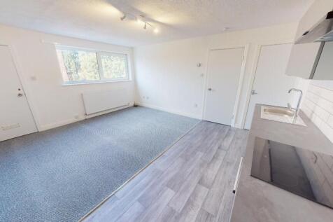 Wycliffe Court, Urmston photo 3