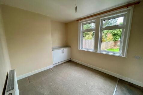 Crescent Road, Melksham photo 4