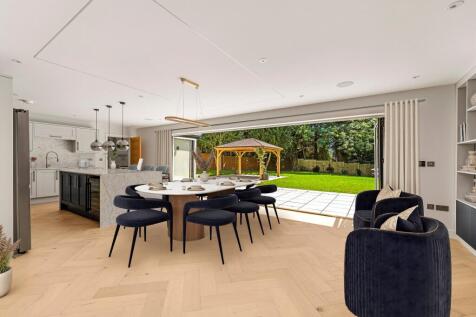 Kitchen/Dining