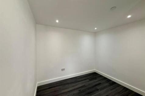 2 Bed, Richards Street photo 4