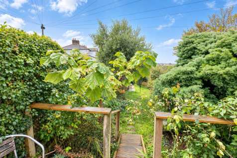 Rotherfield Avenue, Hastings photo 2
