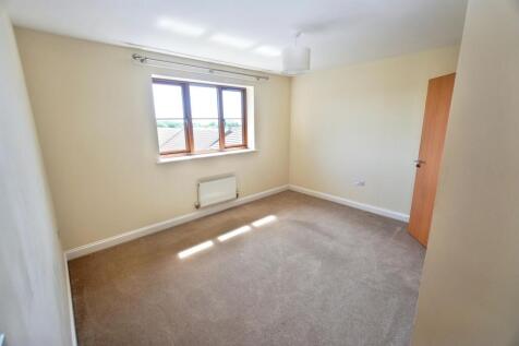 John North Close, High Wycombe, HP11 photo 4