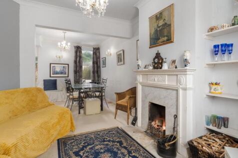 Living Area (view b)