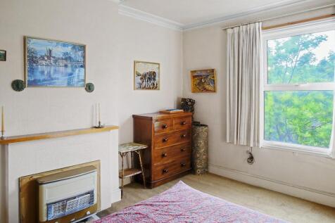 6 College Road, Isleworth, TW7 6DH