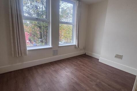 24 Kings Road, Doncaster,  photo 4