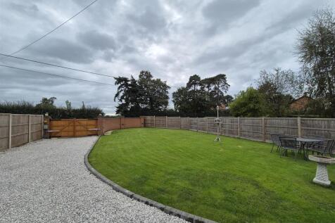 Garden gates closed.jpg