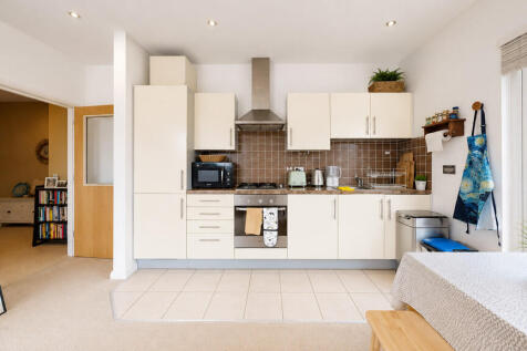 Kitchen - Angle 1
