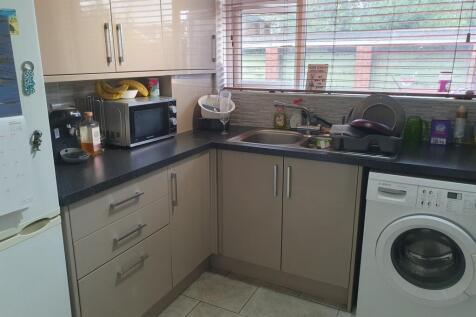 Omdurman Court, Highfield photo 3