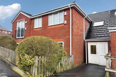 Oldham, OL2 - property photo