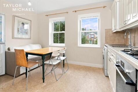 Kitchen / Living Room