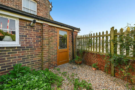 1 eagle road tn31...