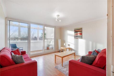 London, N8 - property photo