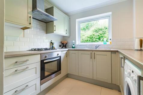 9 Coniston Court   (7).jpg