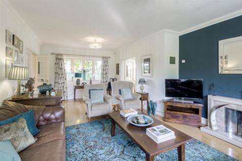 1 Knowle Hill, Hurley