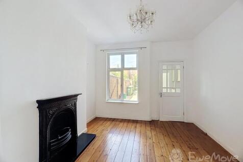 view to garden and kitchen with half glazed doors