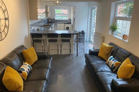 Tachbrook Road, Leamington Spa, Warwickshire, CV31 photo 3